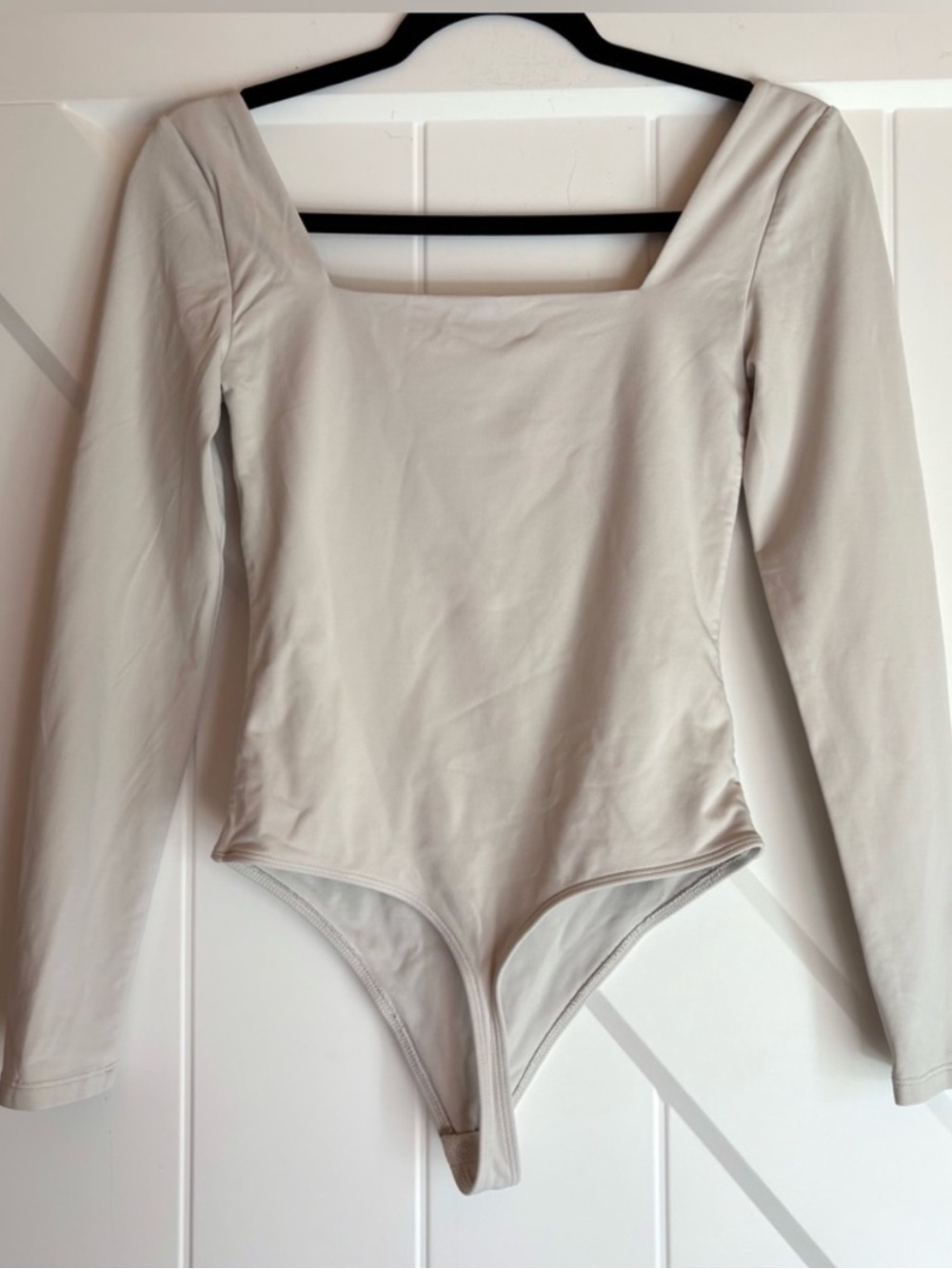 NWOT Aritzia Babaton Ivory Long-Sleeve Square-Neck Bodysuit - Picture 3 of 6